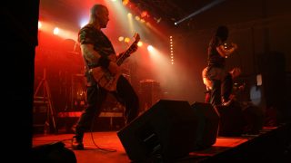 Houwitser「Mentally Mutilated」の歌詞を和訳♪キリストを歓ばせる為に近親交配?!
