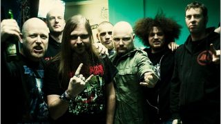 Houwitser「Parasomy」の歌詞を和訳♪無邪気で無秩序な夜の狩猟家!!